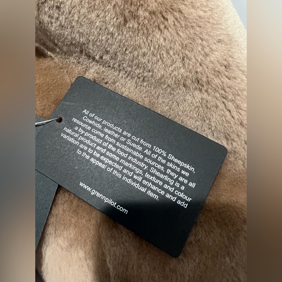 $3375 GRENN PILOT Reversible Shearling Coat size s - Picture 13 of 15